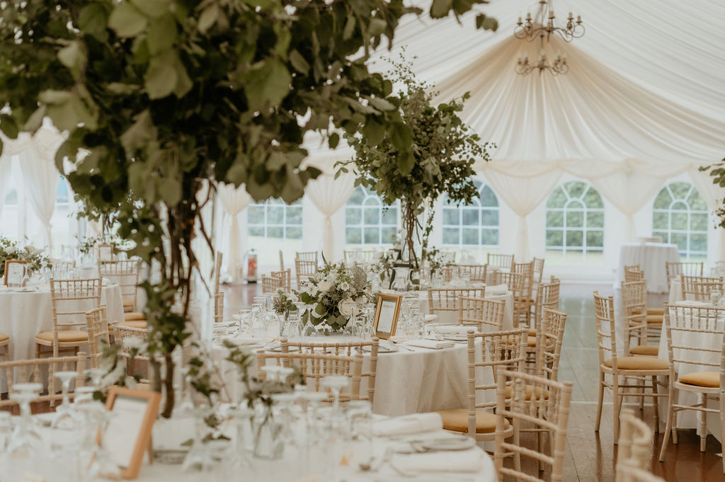 spring wedding planning tips